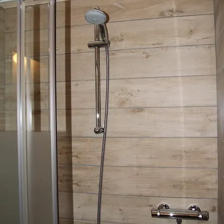 坎普罗通酒店 Tavernerio