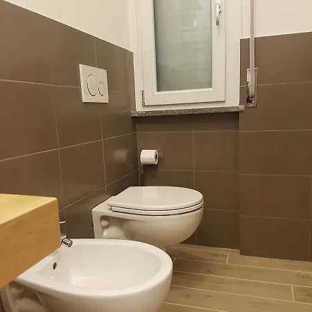 坎普罗通酒店 Tavernerio