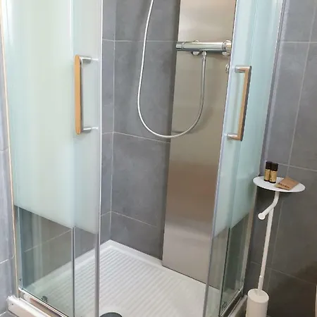 坎普罗通酒店 Tavernerio