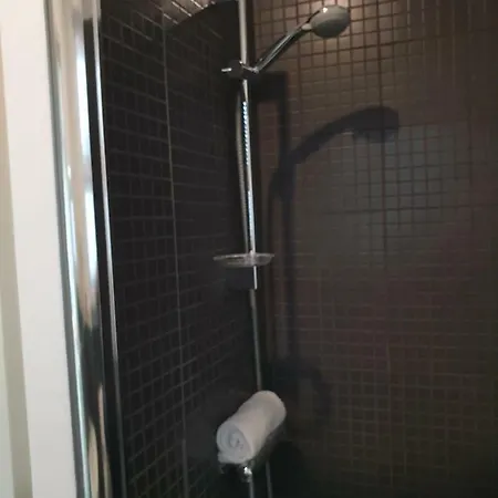 坎普罗通酒店 Tavernerio